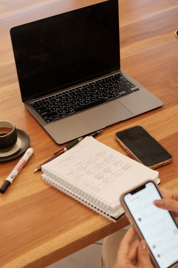 Produktiv im Homeoffice_ Die besten Hacks für deinen Arbeitsplatz.jpg